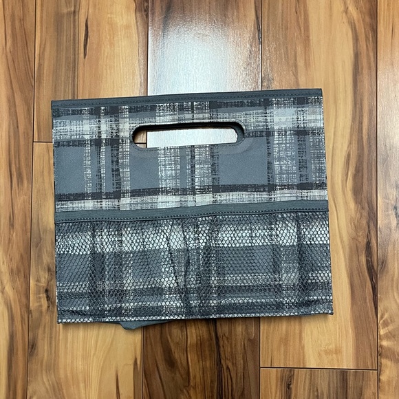 Thirty-One Fold ‘n File; Cozy Plaid; fits standard size hanging file folders. - Picture 4 of 6